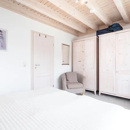 Semesterbostad Strandpark H090 Sierksdorf